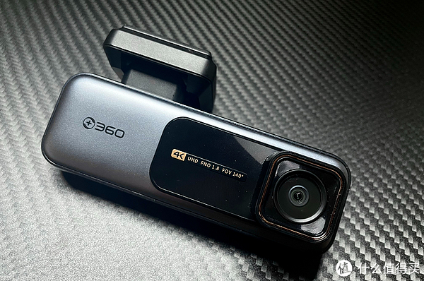 开车上路的第一重保障——谈谈这款4K行车记录仪两个月的真实使用感受休闲区蓝鸢梦想 - Www.slyday.coM 开车上路的第一重保障——谈谈这款4K行车记录仪两个月的真实使用感受休闲区蓝鸢梦想 - Www.slyday.coM