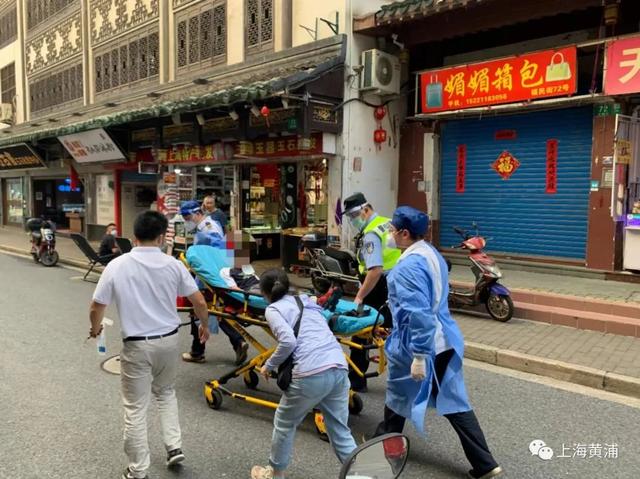 11岁男孩突发胃出血,巡逻民警及时救助休闲区蓝鸢梦想 - Www.slyday.coM 11岁男孩突发胃出血,巡逻民警及时救助休闲区蓝鸢梦想 - Www.slyday.coM