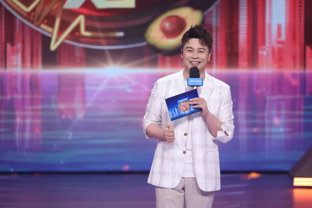 “好吃挚友”杨颖惊喜加盟,《听说很好吃》再现“武侠美食”休闲区蓝鸢梦想 - Www.slyday.coM “好吃挚友”杨颖惊喜加盟,《听说很好吃》再现“武侠美食”休闲区蓝鸢梦想 - Www.slyday.coM