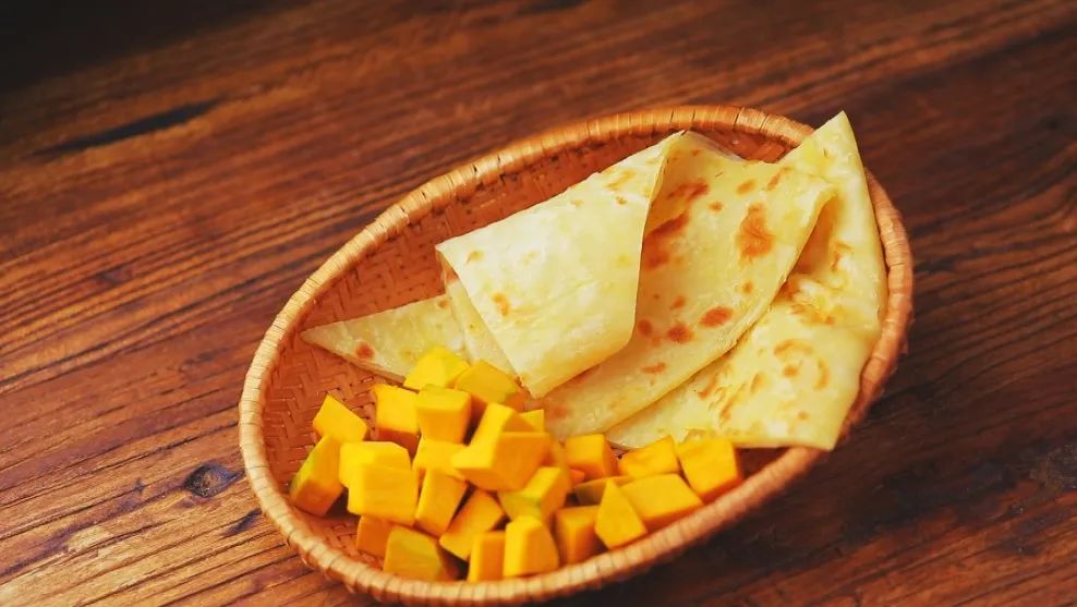 南瓜最大的好处不是通便,而是它!老年人要常吃,远离心脑血管病,双眼年轻休闲区蓝鸢梦想 - Www.slyday.coM 南瓜最大的好处不是通便,而是它!老年人要常吃,远离心脑血管病,双眼年轻休闲区蓝鸢梦想 - Www.slyday.coM