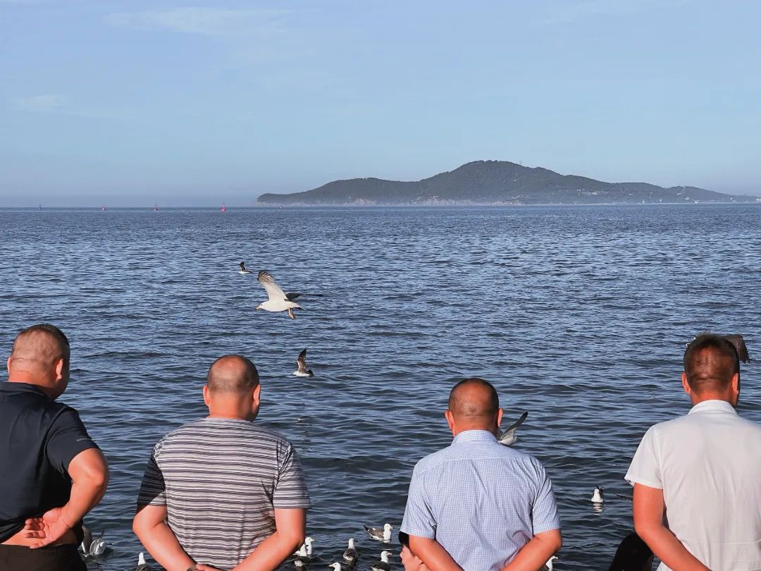 中国90后小伙用着6年前的iPhone,拍出令人赞叹的旅行大片!休闲区蓝鸢梦想 - Www.slyday.coM 中国90后小伙用着6年前的iPhone,拍出令人赞叹的旅行大片!休闲区蓝鸢梦想 - Www.slyday.coM