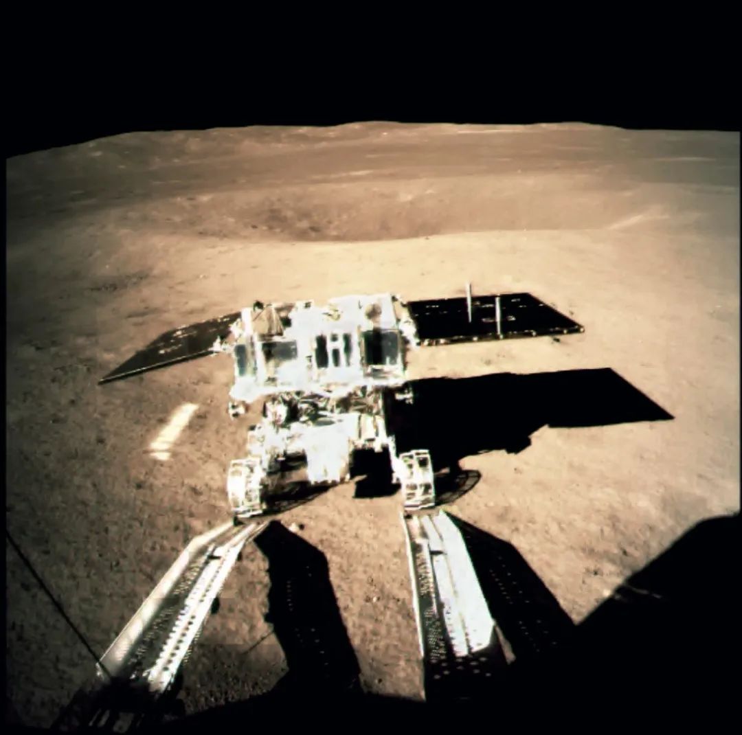 玉兔2号图片 bb7f-9371ea30b01b8b651dbff0b4f252bd7c.jpg