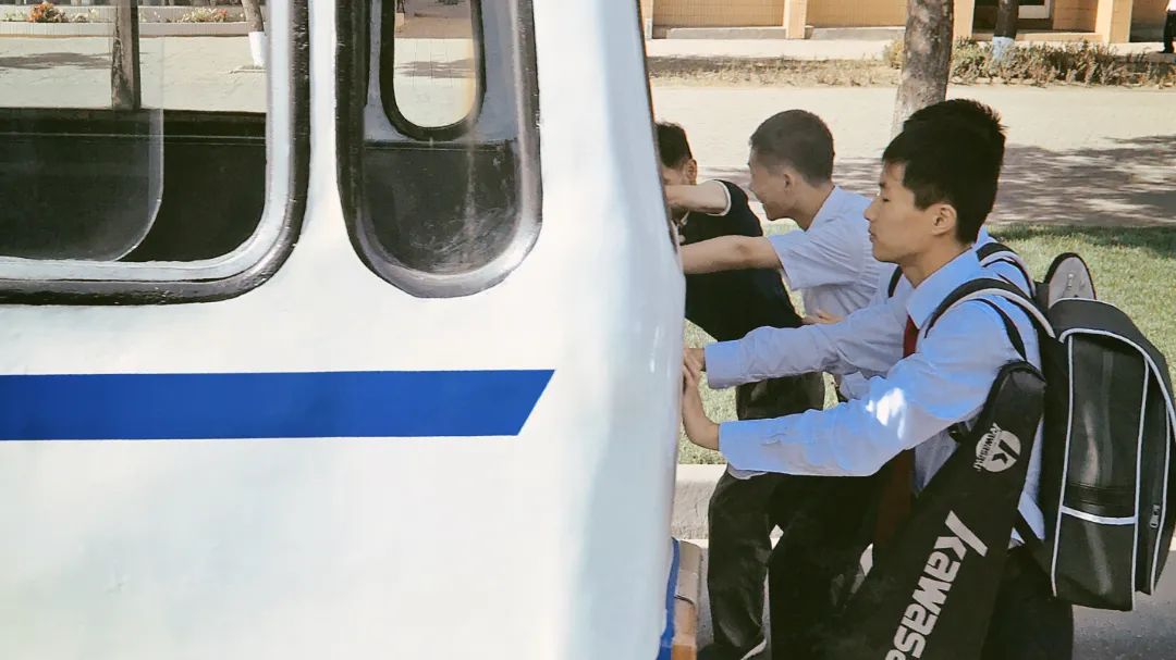 中国90后小伙用着6年前的iPhone,拍出令人赞叹的旅行大片!休闲区蓝鸢梦想 - Www.slyday.coM 中国90后小伙用着6年前的iPhone,拍出令人赞叹的旅行大片!休闲区蓝鸢梦想 - Www.slyday.coM