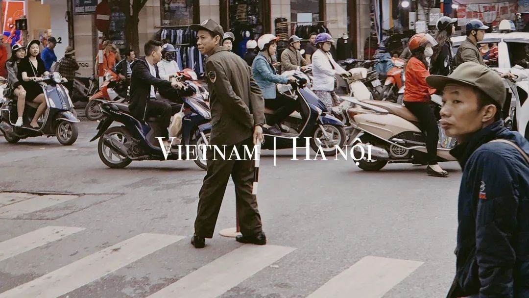 中国90后小伙用着6年前的iPhone,拍出令人赞叹的旅行大片!休闲区蓝鸢梦想 - Www.slyday.coM 中国90后小伙用着6年前的iPhone,拍出令人赞叹的旅行大片!休闲区蓝鸢梦想 - Www.slyday.coM