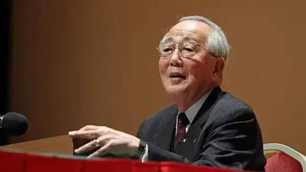 稻盛和夫去世,曾创办两家世界500强,坚信“成功的理由是永不放弃”休闲区蓝鸢梦想 - Www.slyday.coM 稻盛和夫去世,曾创办两家世界500强,坚信“成功的理由是永不放弃”休闲区蓝鸢梦想 - Www.slyday.coM