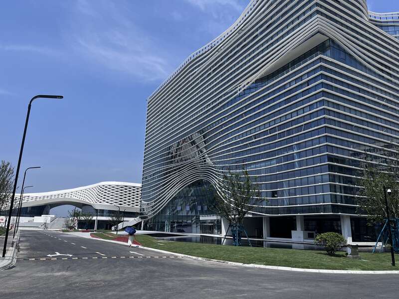 在最新发表的报告中：呈贡大学城后面的小巷子叫啥名字？巷名考据与实用指南