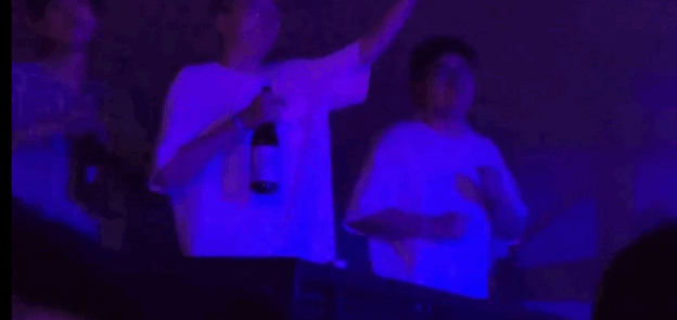 只要不看脸,就是理想型!休闲区蓝鸢梦想 - Www.slyday.coM 只要不看脸,就是理想型!休闲区蓝鸢梦想 - Www.slyday.coM