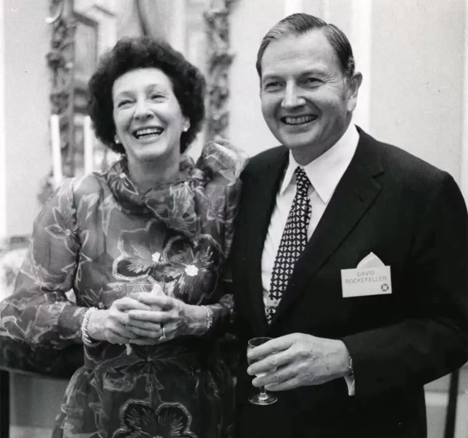 微软创始人的藏品开始拍卖了,到底有多值钱?丨艺外休闲区蓝鸢梦想 - Www.slyday.coM 微软创始人的藏品开始拍卖了,到底有多值钱?丨艺外休闲区蓝鸢梦想 - Www.slyday.coM