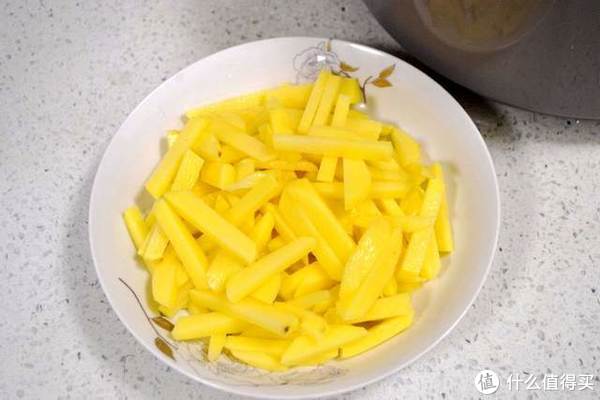 太空做饭用的同款科技厨房产品,不用翻面也也不用油,九阳不翻面空气炸锅测评体验休闲区蓝鸢梦想 - Www.slyday.coM 太空做饭用的同款科技厨房产品,不用翻面也也不用油,九阳不翻面空气炸锅测评体验休闲区蓝鸢梦想 - Www.slyday.coM