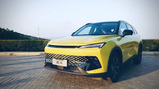 北汽魔方是目前市场首款搭载华为Harmony