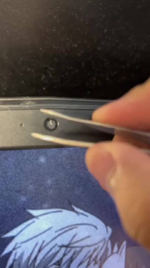 老师要求上网了打开摄像头，天津一位学生直接把电脑摄像头扣碎|天津市_新浪新闻