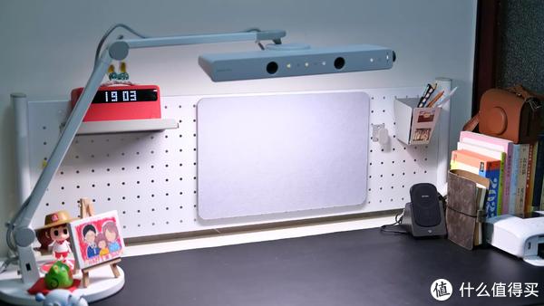 还在为孩子的坐姿、近视问题担心?这盏可爱童趣会发出童声的台灯也许可以帮你解决烦恼~休闲区蓝鸢梦想 - Www.slyday.coM 还在为孩子的坐姿、近视问题担心?这盏可爱童趣会发出童声的台灯也许可以帮你解决烦恼~休闲区蓝鸢梦想 - Www.slyday.coM