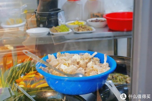 真吃不下了,这个靠海吃海的小县城怎么就能这么好吃!休闲区蓝鸢梦想 - Www.slyday.coM 真吃不下了,这个靠海吃海的小县城怎么就能这么好吃!休闲区蓝鸢梦想 - Www.slyday.coM