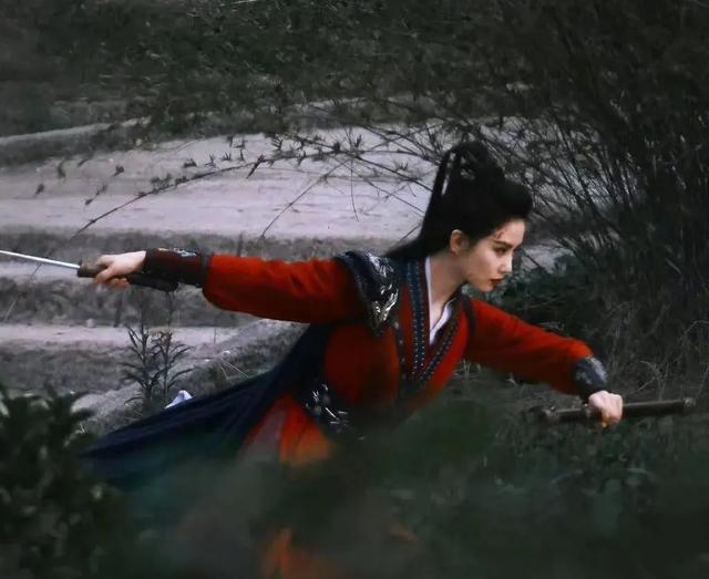 《一念关山》高清路透来了!刘诗诗造型获好评,还跟赵丽颖撞款休闲区蓝鸢梦想 - Www.slyday.coM 《一念关山》高清路透来了!刘诗诗造型获好评,还跟赵丽颖撞款休闲区蓝鸢梦想 - Www.slyday.coM