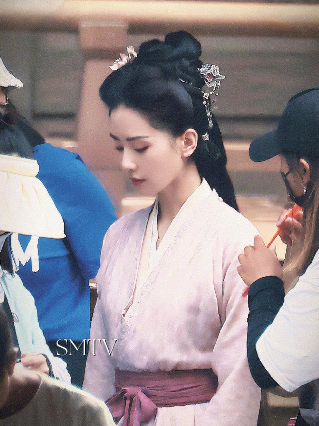 《一念关山》高清路透来了!刘诗诗造型获好评,还跟赵丽颖撞款休闲区蓝鸢梦想 - Www.slyday.coM 《一念关山》高清路透来了!刘诗诗造型获好评,还跟赵丽颖撞款休闲区蓝鸢梦想 - Www.slyday.coM