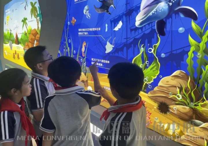 参观学习还能做实验,这个地方免费对外开放,你带孩子去过了吗休闲区蓝鸢梦想 - Www.slyday.coM 参观学习还能做实验,这个地方免费对外开放,你带孩子去过了吗休闲区蓝鸢梦想 - Www.slyday.coM