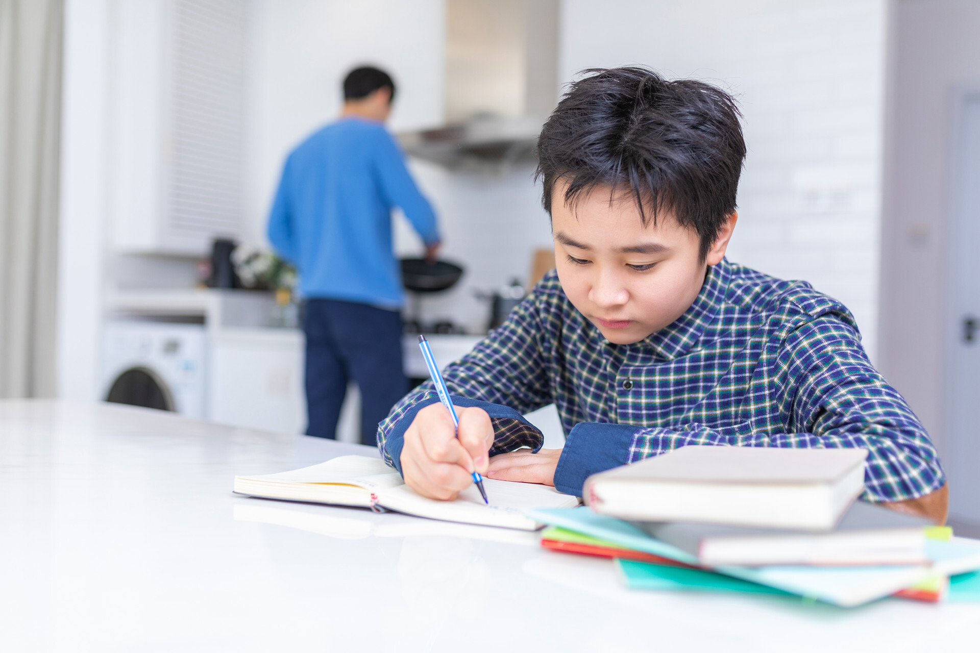 成都助孕机构哪家好(哪家家庭教育机构最好还正规?)