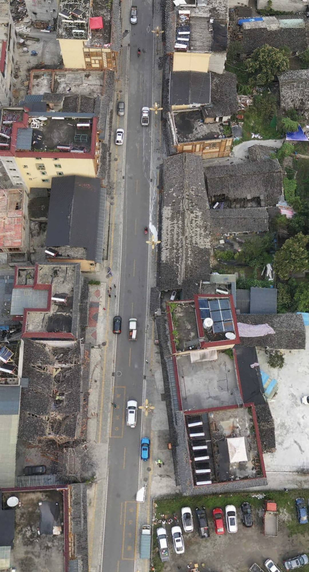 封面独家|VR全景直击四川泸定6.8级地震震中磨西镇休闲区蓝鸢梦想 - Www.slyday.coM 封面独家|VR全景直击四川泸定6.8级地震震中磨西镇休闲区蓝鸢梦想 - Www.slyday.coM