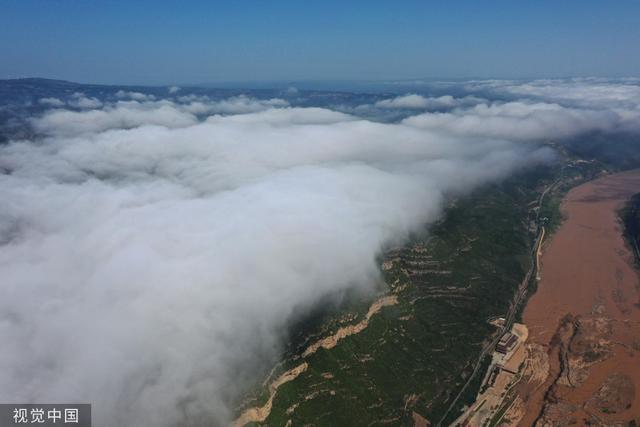 山西临汾:黄河壶口瀑布现云海景观休闲区蓝鸢梦想 - Www.slyday.coM 山西临汾:黄河壶口瀑布现云海景观休闲区蓝鸢梦想 - Www.slyday.coM