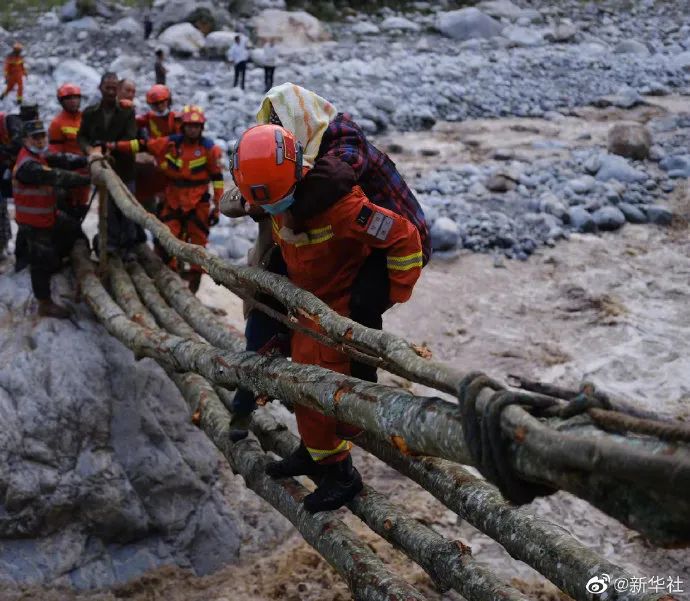 揪心!四川泸定地震已致46人遇难休闲区蓝鸢梦想 - Www.slyday.coM 揪心!四川泸定地震已致46人遇难休闲区蓝鸢梦想 - Www.slyday.coM