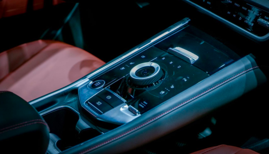 韩系车这次能翻身?高颜值够大气,内外升级,带你看起亚狮铂拓界休闲区蓝鸢梦想 - Www.slyday.coM 韩系车这次能翻身?高颜值够大气,内外升级,带你看起亚狮铂拓界休闲区蓝鸢梦想 - Www.slyday.coM