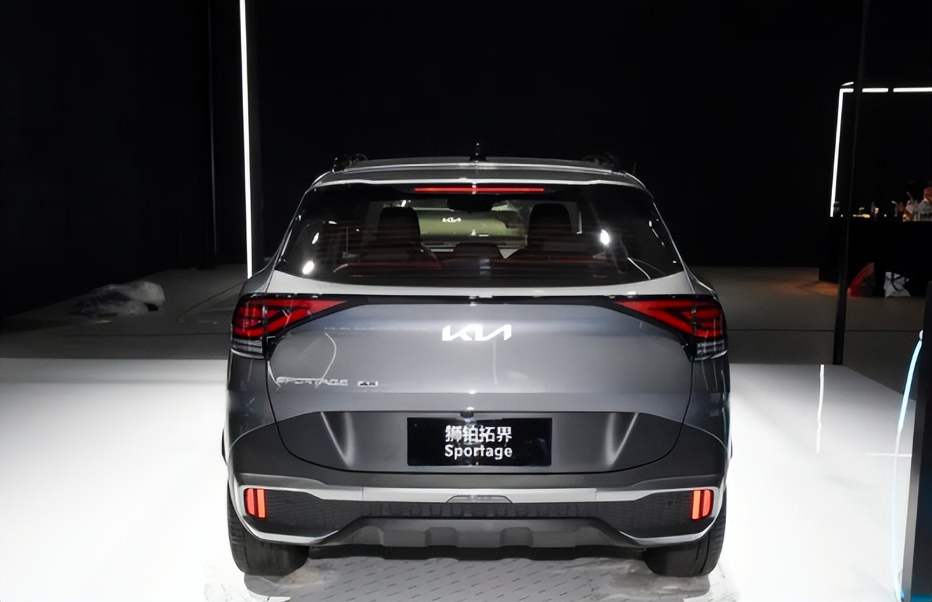 韩系车这次能翻身?高颜值够大气,内外升级,带你看起亚狮铂拓界休闲区蓝鸢梦想 - Www.slyday.coM 韩系车这次能翻身?高颜值够大气,内外升级,带你看起亚狮铂拓界休闲区蓝鸢梦想 - Www.slyday.coM