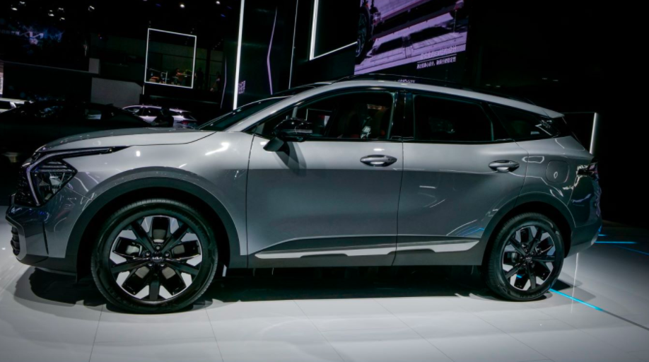 韩系车这次能翻身?高颜值够大气,内外升级,带你看起亚狮铂拓界休闲区蓝鸢梦想 - Www.slyday.coM 韩系车这次能翻身?高颜值够大气,内外升级,带你看起亚狮铂拓界休闲区蓝鸢梦想 - Www.slyday.coM