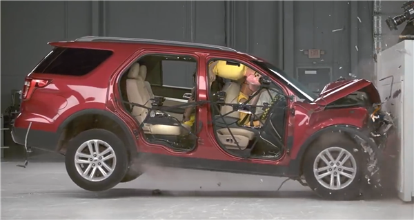 印度54岁亿万富翁意外车祸丧生 IIHS实测:不系安全带有多可怕休闲区蓝鸢梦想 - Www.slyday.coM 印度54岁亿万富翁意外车祸丧生 IIHS实测:不系安全带有多可怕休闲区蓝鸢梦想 - Www.slyday.coM