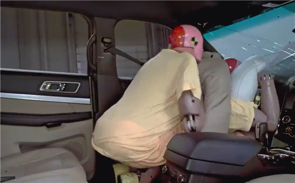 印度54岁亿万富翁意外车祸丧生 IIHS实测:不系安全带有多可怕休闲区蓝鸢梦想 - Www.slyday.coM 印度54岁亿万富翁意外车祸丧生 IIHS实测:不系安全带有多可怕休闲区蓝鸢梦想 - Www.slyday.coM