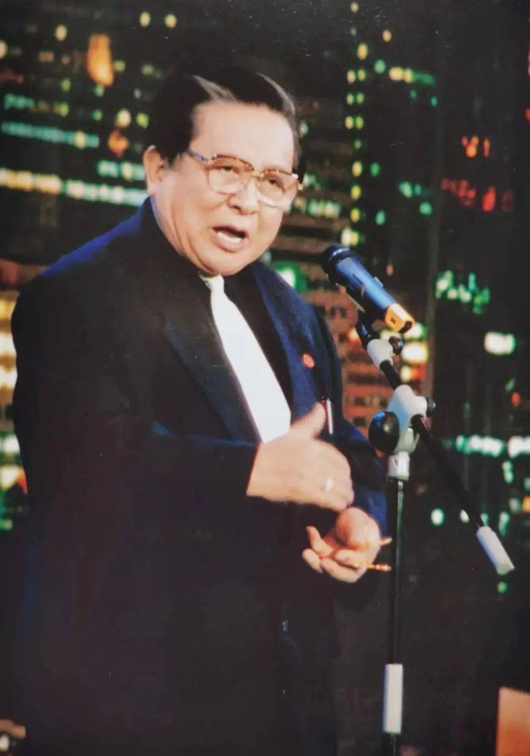 近两个月去世的8位老艺术家,个个为艺术奉献一生,最大102岁休闲区蓝鸢梦想 - Www.slyday.coM 近两个月去世的8位老艺术家,个个为艺术奉献一生,最大102岁休闲区蓝鸢梦想 - Www.slyday.coM