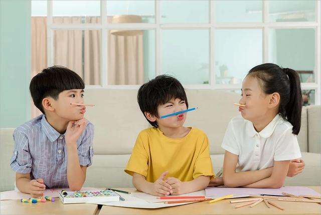 「擦边球」居然打到了小学生上?校门口的这种玩具,真的不建议买休闲区蓝鸢梦想 - Www.slyday.coM 「擦边球」居然打到了小学生上?校门口的这种玩具,真的不建议买休闲区蓝鸢梦想 - Www.slyday.coM