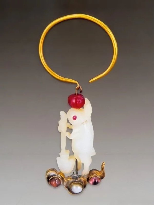 拜月、赏月迎中秋,穿上汉服还原古人的节日风雅~休闲区蓝鸢梦想 - Www.slyday.coM 拜月、赏月迎中秋,穿上汉服还原古人的节日风雅~休闲区蓝鸢梦想 - Www.slyday.coM