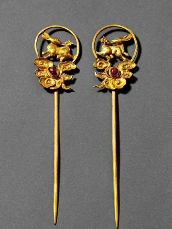 拜月、赏月迎中秋,穿上汉服还原古人的节日风雅~休闲区蓝鸢梦想 - Www.slyday.coM 拜月、赏月迎中秋,穿上汉服还原古人的节日风雅~休闲区蓝鸢梦想 - Www.slyday.coM