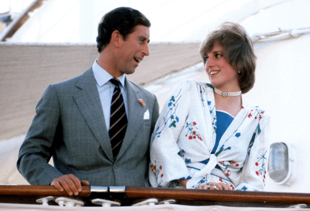 女王去世,三大巧合:她加冕时种的树死了,新国王的名字不吉利休闲区蓝鸢梦想 - Www.slyday.coM 女王去世,三大巧合:她加冕时种的树死了,新国王的名字不吉利休闲区蓝鸢梦想 - Www.slyday.coM