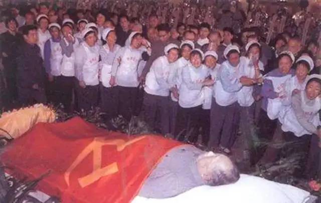 今天是毛主席逝世46周年忌日!一生留下6大预言,已实现5个,还差1个也快了!休闲区蓝鸢梦想 - Www.slyday.coM 今天是毛主席逝世46周年忌日!一生留下6大预言,已实现5个,还差1个也快了!休闲区蓝鸢梦想 - Www.slyday.coM