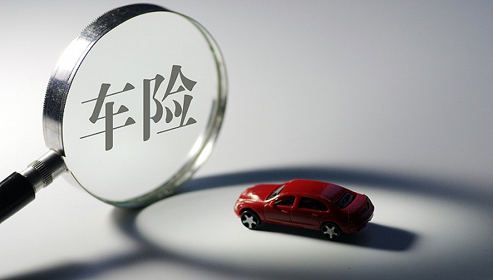 新能源汽车事故频发，平均单车赔付金额比非新能源汽车高出2.7%，券商预测2030年保费规模达万亿