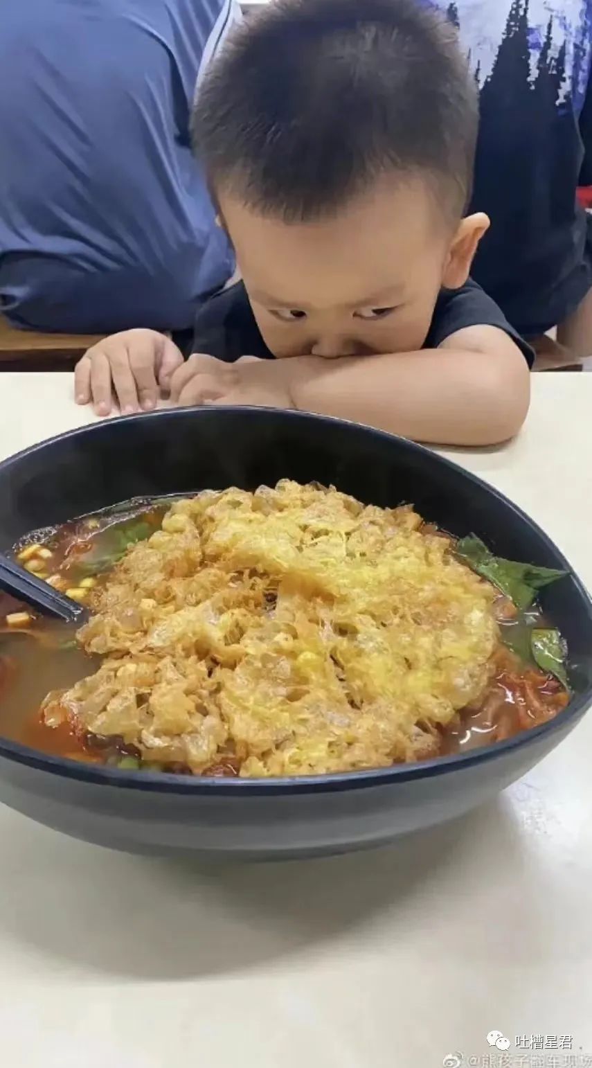 “我爱你,嫁给我好吗?”突然收到微信好友的求爱消息,大晚上给我整“心虚”了是怎么回事哈哈哈休闲区蓝鸢梦想 - Www.slyday.coM “我爱你,嫁给我好吗?”突然收到微信好友的求爱消息,大晚上给我整“心虚”了是怎么回事哈哈哈休闲区蓝鸢梦想 - Www.slyday.coM