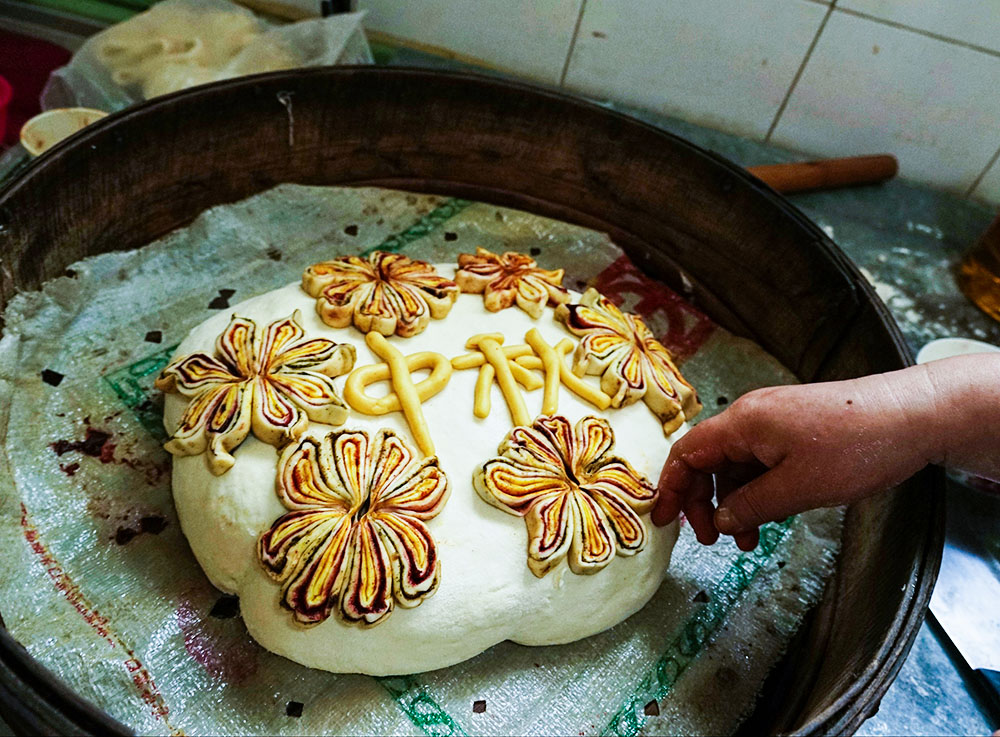 【图集】“土月饼”走红中秋市场,每一口都是儿时的味道休闲区蓝鸢梦想 - Www.slyday.coM 【图集】“土月饼”走红中秋市场,每一口都是儿时的味道休闲区蓝鸢梦想 - Www.slyday.coM