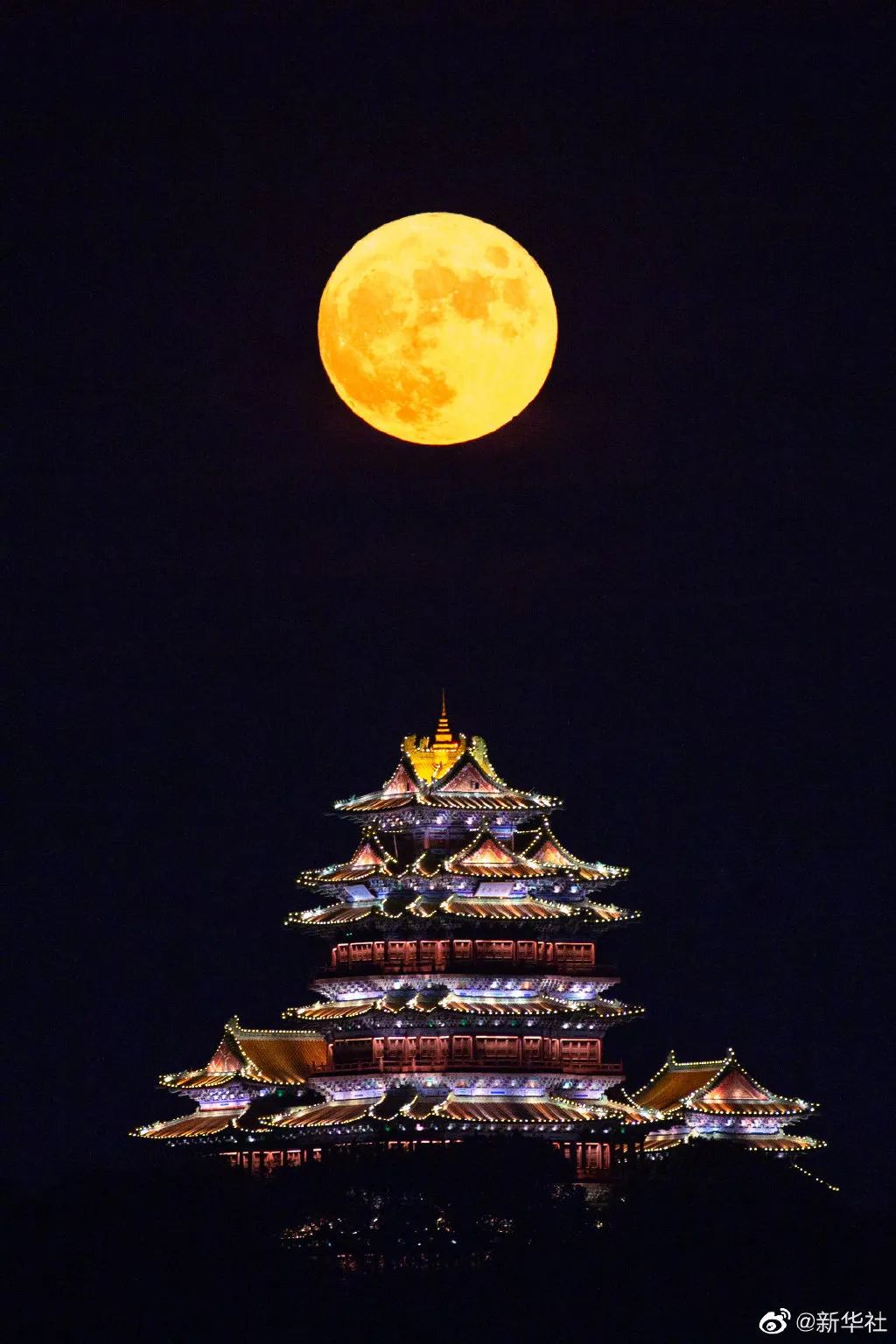 中秋摄影大赛来啦!太空拍到的月亮长啥样?赏月毕,风雨来,台风“梅花”正靠近休闲区蓝鸢梦想 - Www.slyday.coM 中秋摄影大赛来啦!太空拍到的月亮长啥样?赏月毕,风雨来,台风“梅花”正靠近休闲区蓝鸢梦想 - Www.slyday.coM