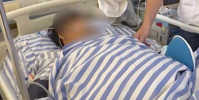 六旬女子紧急送医!家人听信偏方,让她8岁开始抽烟休闲区蓝鸢梦想 - Www.slyday.coM 六旬女子紧急送医!家人听信偏方,让她8岁开始抽烟休闲区蓝鸢梦想 - Www.slyday.coM