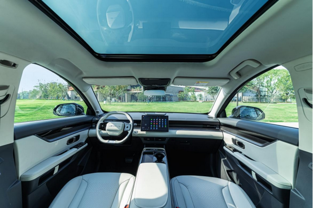 我喜欢这款车的理由 是因为无需品牌加持 它就是全能的“大圣”休闲区蓝鸢梦想 - Www.slyday.coM 我喜欢这款车的理由 是因为无需品牌加持 它就是全能的“大圣”休闲区蓝鸢梦想 - Www.slyday.coM