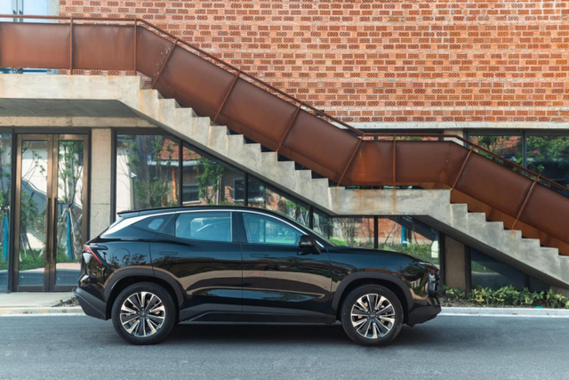 我喜欢这款车的理由 是因为无需品牌加持 它就是全能的“大圣”休闲区蓝鸢梦想 - Www.slyday.coM 我喜欢这款车的理由 是因为无需品牌加持 它就是全能的“大圣”休闲区蓝鸢梦想 - Www.slyday.coM