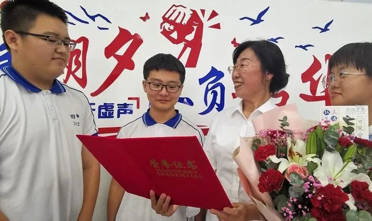 当教师节遇上中秋节——他们这样说......休闲区蓝鸢梦想 - Www.slyday.coM 当教师节遇上中秋节——他们这样说......休闲区蓝鸢梦想 - Www.slyday.coM