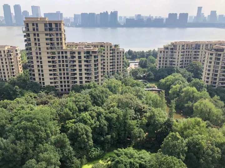 杭州的中秋浪漫,浓缩在带“月”的小区名字里!你家小区有“月”吗|杭州市_新浪新闻
