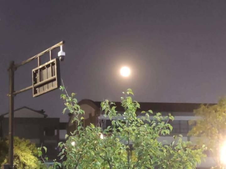 朋友圈摄影大赛卷起来了!“十五的月亮十五圆”,今晚你在哪里赏月?休闲区蓝鸢梦想 - Www.slyday.coM 朋友圈摄影大赛卷起来了!“十五的月亮十五圆”,今晚你在哪里赏月?休闲区蓝鸢梦想 - Www.slyday.coM