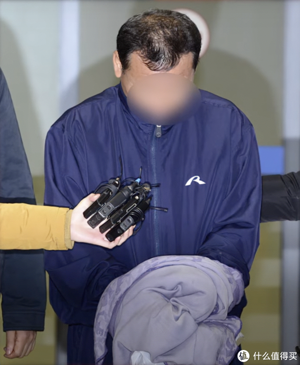 《毒枭圣徒》原型就是他!中年空调技师变身跨国大毒枭,哄骗大学生、家庭主妇帮忙运毒!休闲区蓝鸢梦想 - Www.slyday.coM 《毒枭圣徒》原型就是他!中年空调技师变身跨国大毒枭,哄骗大学生、家庭主妇帮忙运毒!休闲区蓝鸢梦想 - Www.slyday.coM