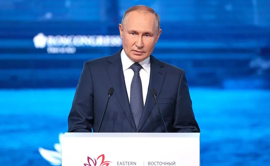 9月7日，俄罗斯总统普京在第七届东方经济论坛发表演讲。图自塔斯社