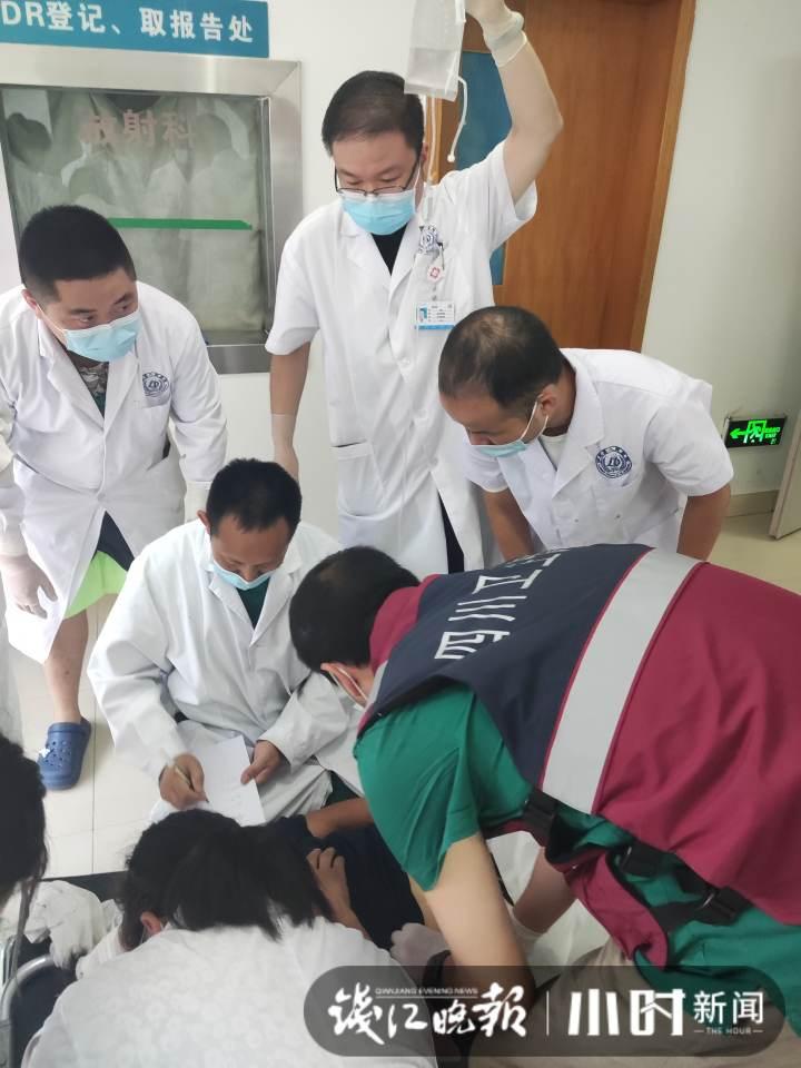 经历过旱情和地震后,更加珍惜当下!援泸医生姜勤:第一次在异乡过中秋休闲区蓝鸢梦想 - Www.slyday.coM 经历过旱情和地震后,更加珍惜当下!援泸医生姜勤:第一次在异乡过中秋休闲区蓝鸢梦想 - Www.slyday.coM