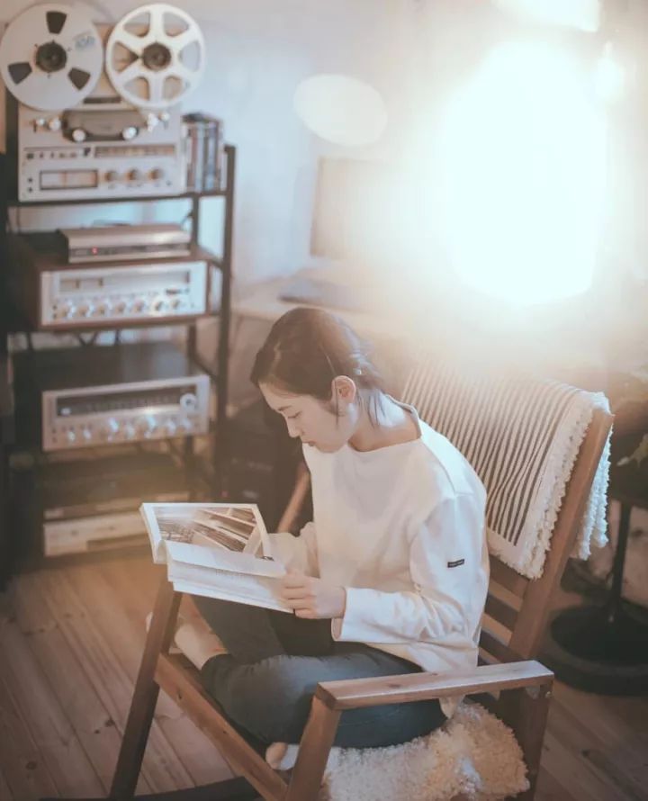 秋天的一些拍照灵感,满屏的橘色调,太治愈了!休闲区蓝鸢梦想 - Www.slyday.coM 秋天的一些拍照灵感,满屏的橘色调,太治愈了!休闲区蓝鸢梦想 - Www.slyday.coM