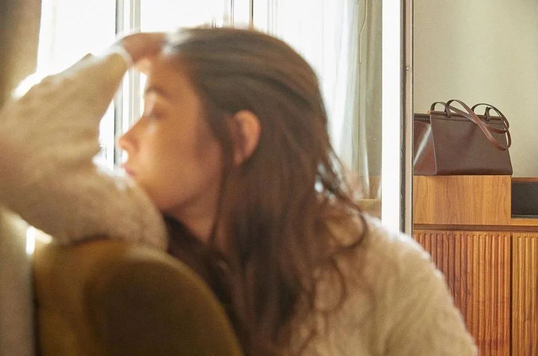 秋天的一些拍照灵感,满屏的橘色调,太治愈了!休闲区蓝鸢梦想 - Www.slyday.coM 秋天的一些拍照灵感,满屏的橘色调,太治愈了!休闲区蓝鸢梦想 - Www.slyday.coM